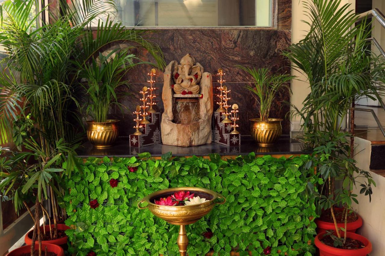 Grand Regency Rajajinagar, Iskcon Temple - Wtc Hotel Bangalore Buitenkant foto