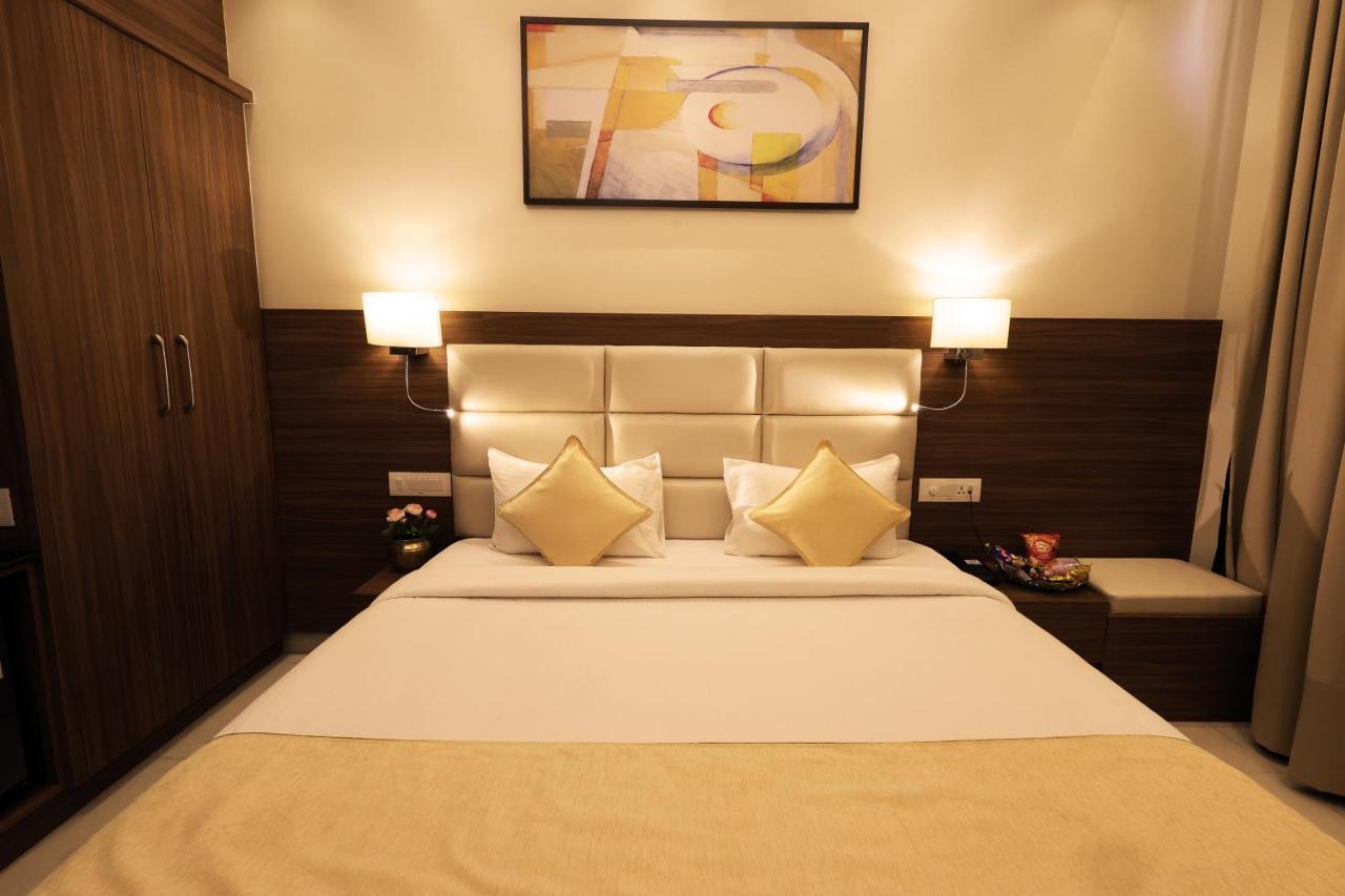 Grand Regency Rajajinagar, Iskcon Temple - Wtc Hotel Bangalore Buitenkant foto